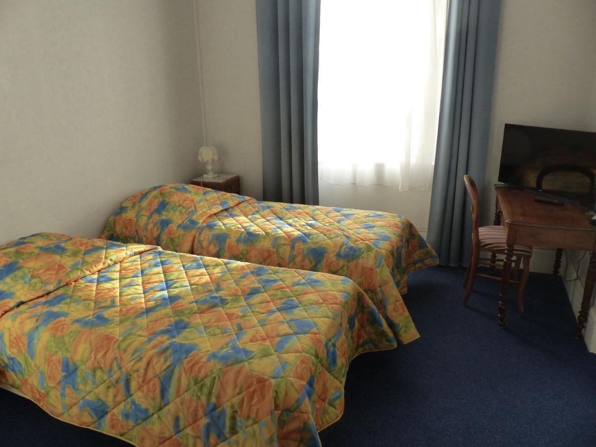 Hotel Des Thermes Bourbon-lʼArchambault 외부 사진